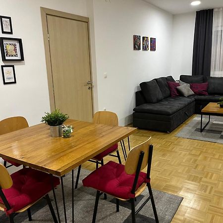 Apartamento For5 Ðakovo Exterior foto
