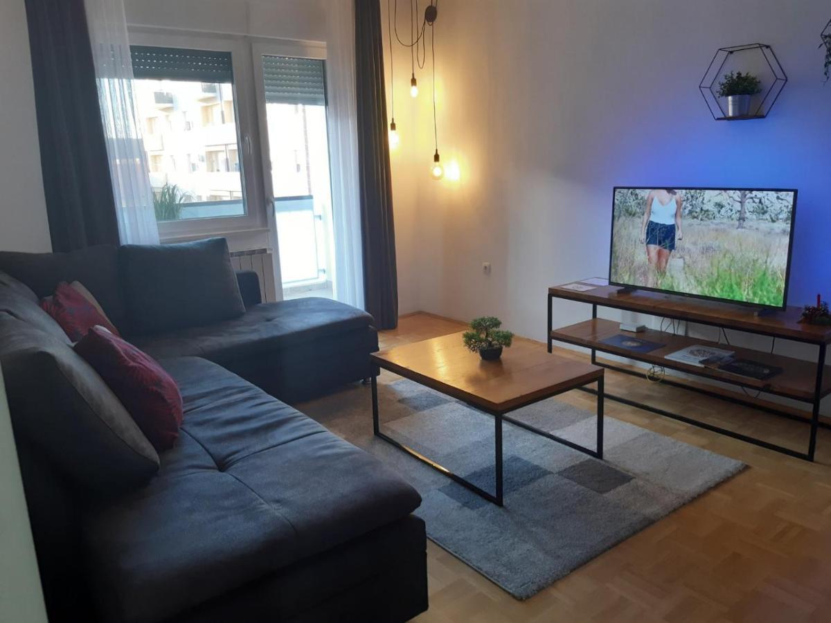 Apartamento For5 Ðakovo Exterior foto