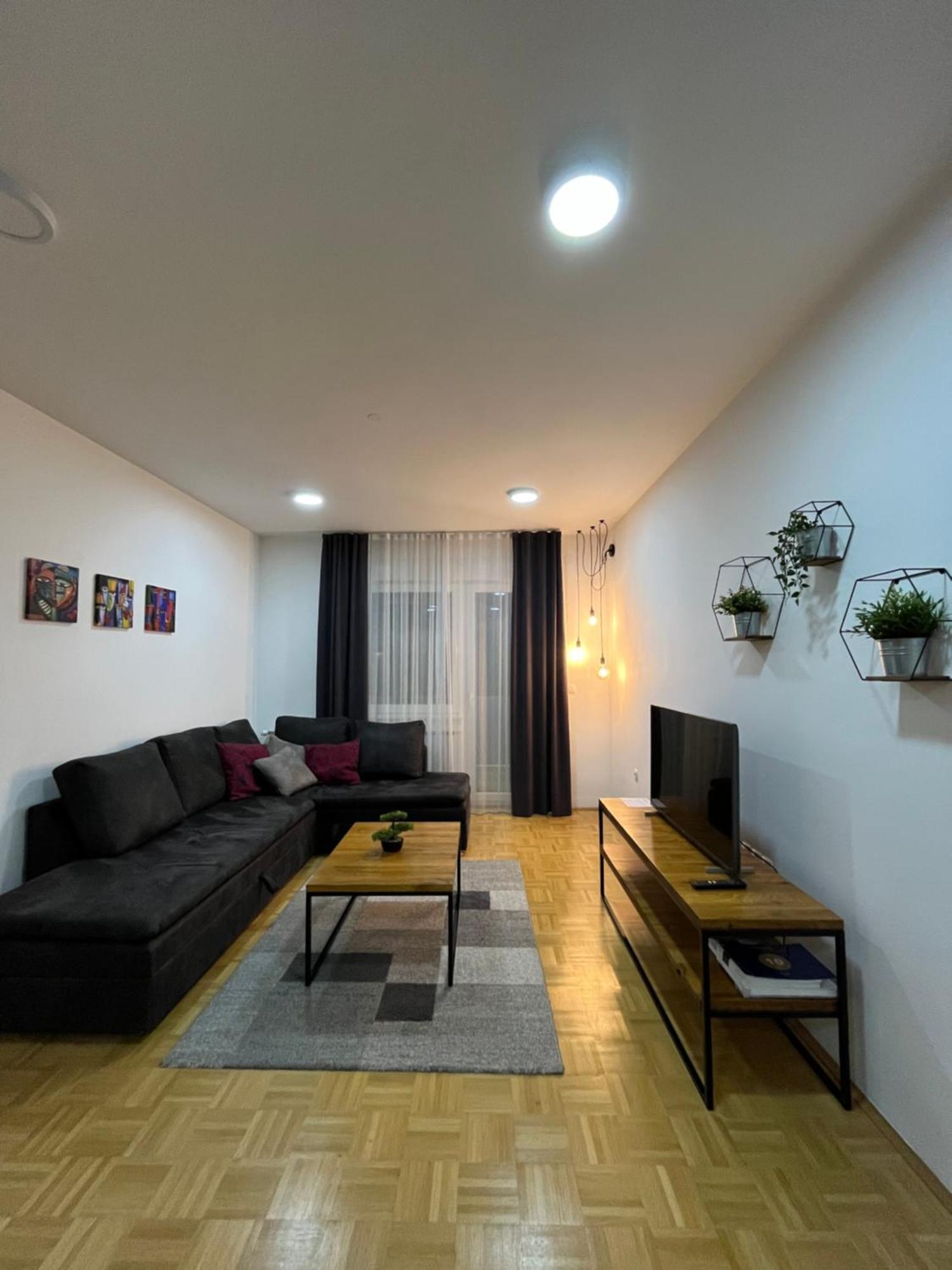 Apartamento For5 Ðakovo Exterior foto